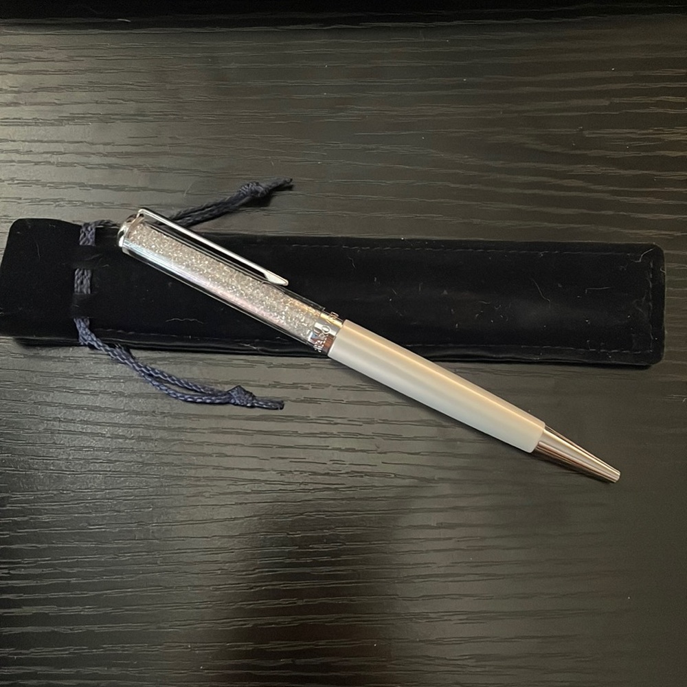 Swarovski pen with carrying case